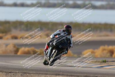 media/Dec-18-2022-SoCal Trackdays (Sun) [[8099a50955]]/Turn 14 (940am)/